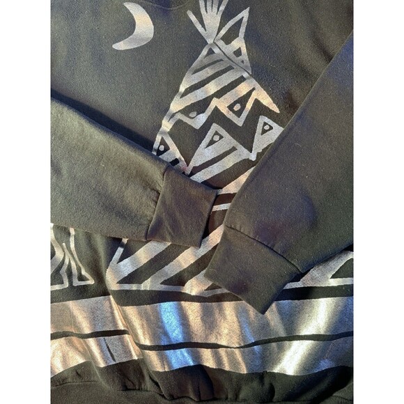 Native American Art Sweatshirt Vintage Wolf Teepee Print By Indian Skin 90s - Picture 6 of 6